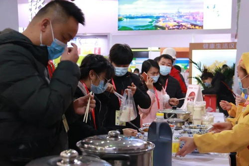 这个队排得值 传统小吃的魅力与等待的回报